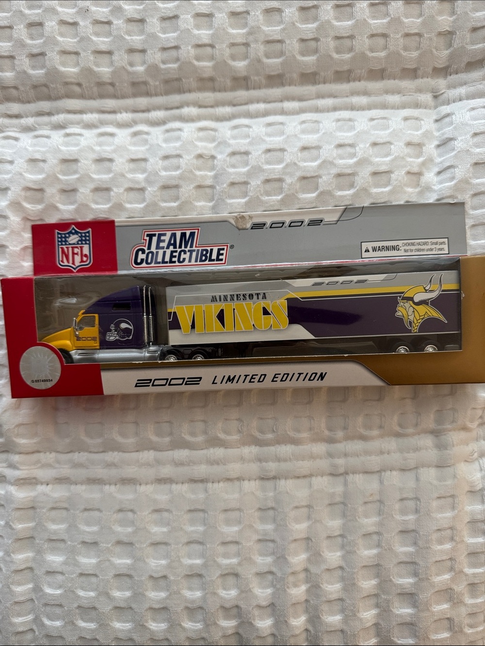 Minnesota Vikings Limited Edition Team Collectible Tractor Trailer